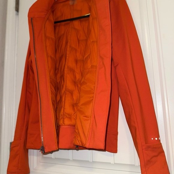 CALIA by Carrie Underwood Orange Puffer Jacket with Quilted Design for Running - Picture 9 of 16